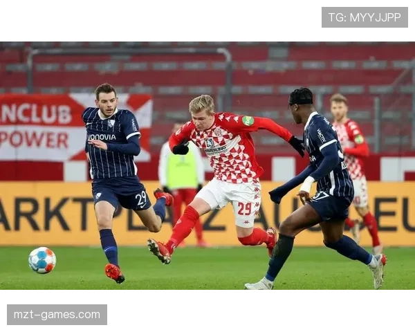 德甲新赛季锋线巨变:各队前锋阵容重组引关注 德甲新赛季锋线巨变:各队前锋阵容重组引关注